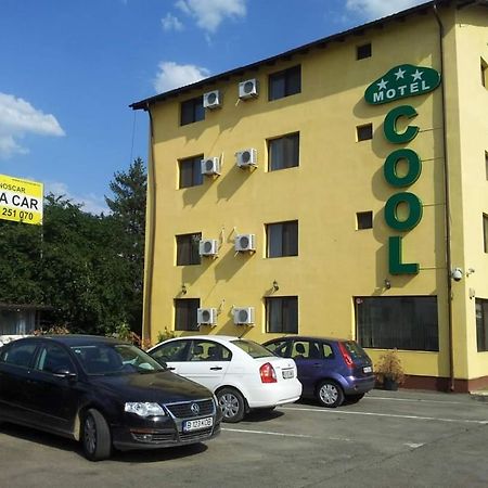 Motel Cool Barcanesti Экстерьер фото