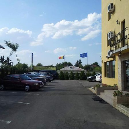 Motel Cool Barcanesti Экстерьер фото